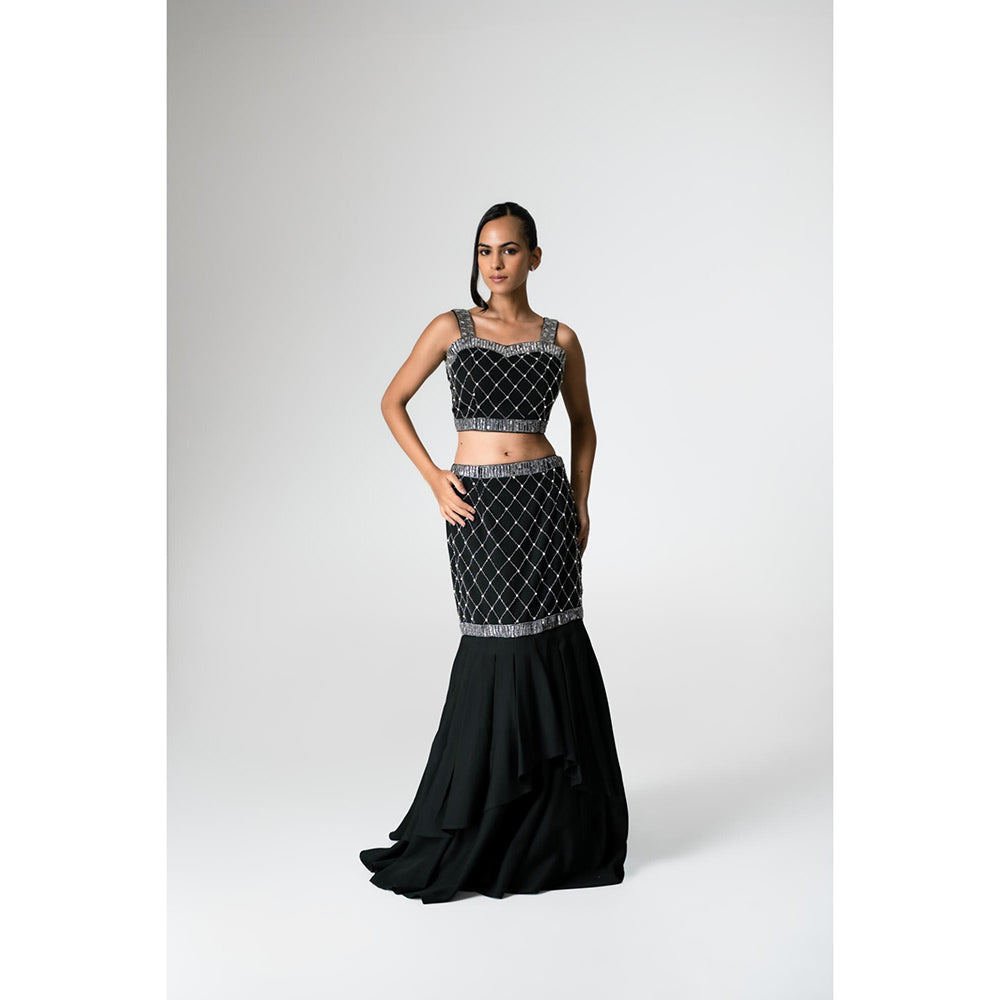 KHUMAAR SHUCHI BHUTANI The Black Orbit Co-Ord Set