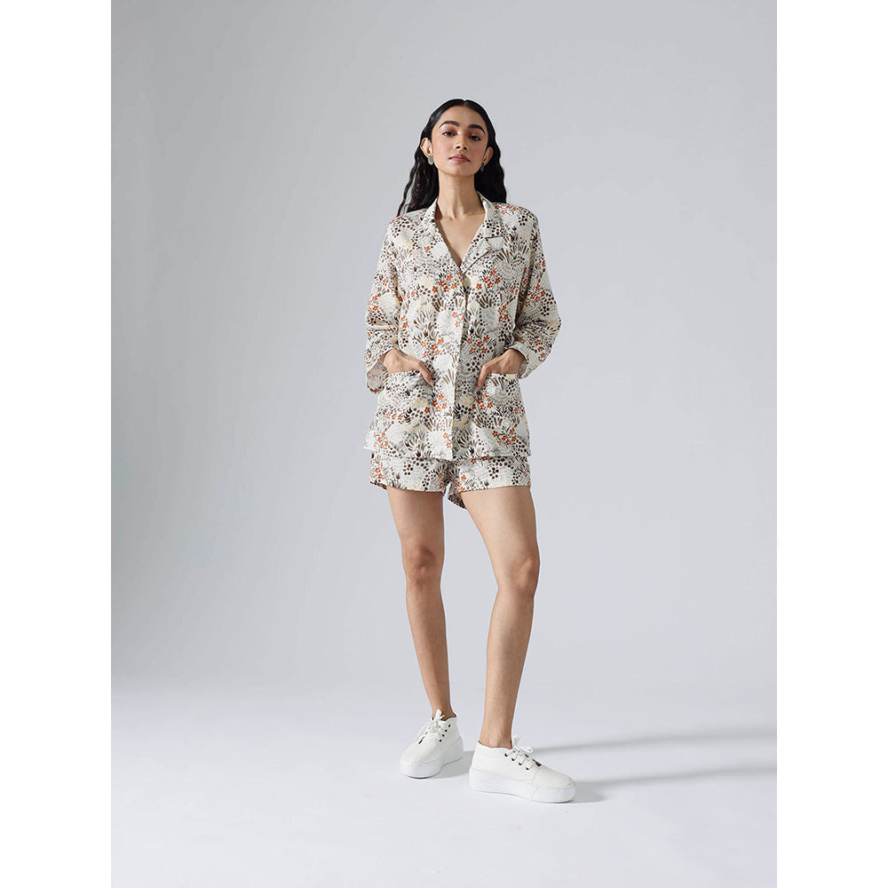 Klad White Garden Floral Front Pockets On Shirt with Shorts (Set of 2)