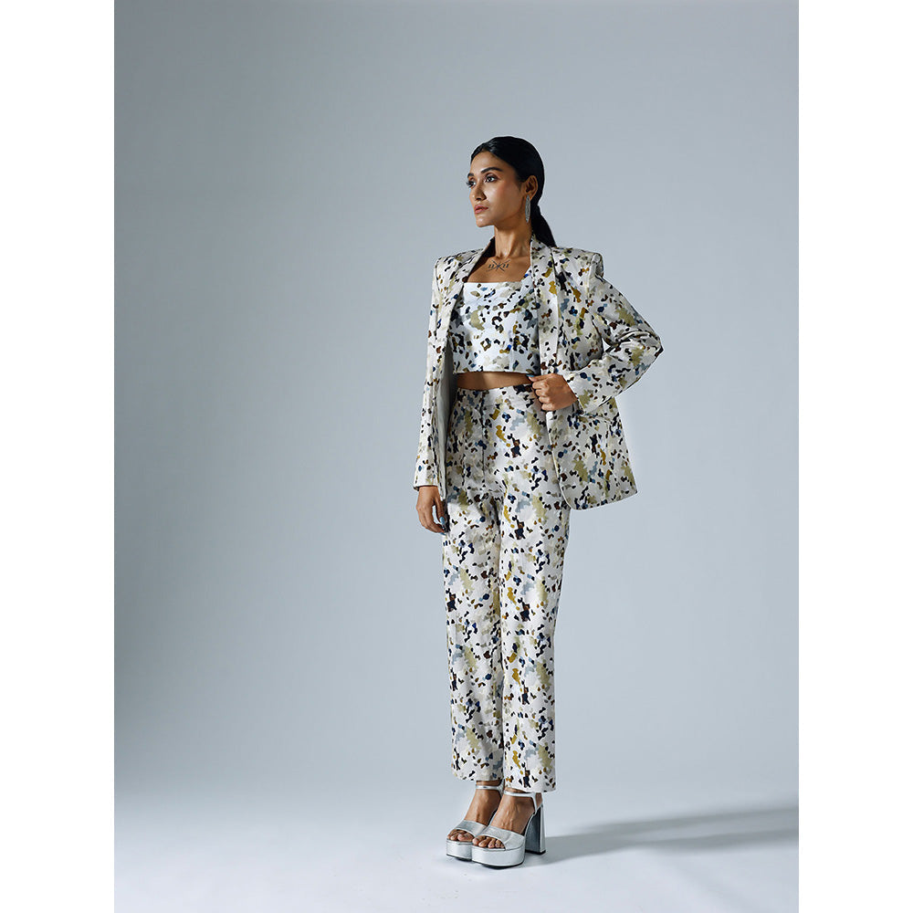 Klad Pixelated Grey Printed Shawl Lapel Blazer with Inner and Pant (Set of 3)