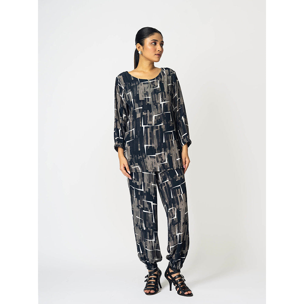 Klad Brick Navy Blue Round Neck Top