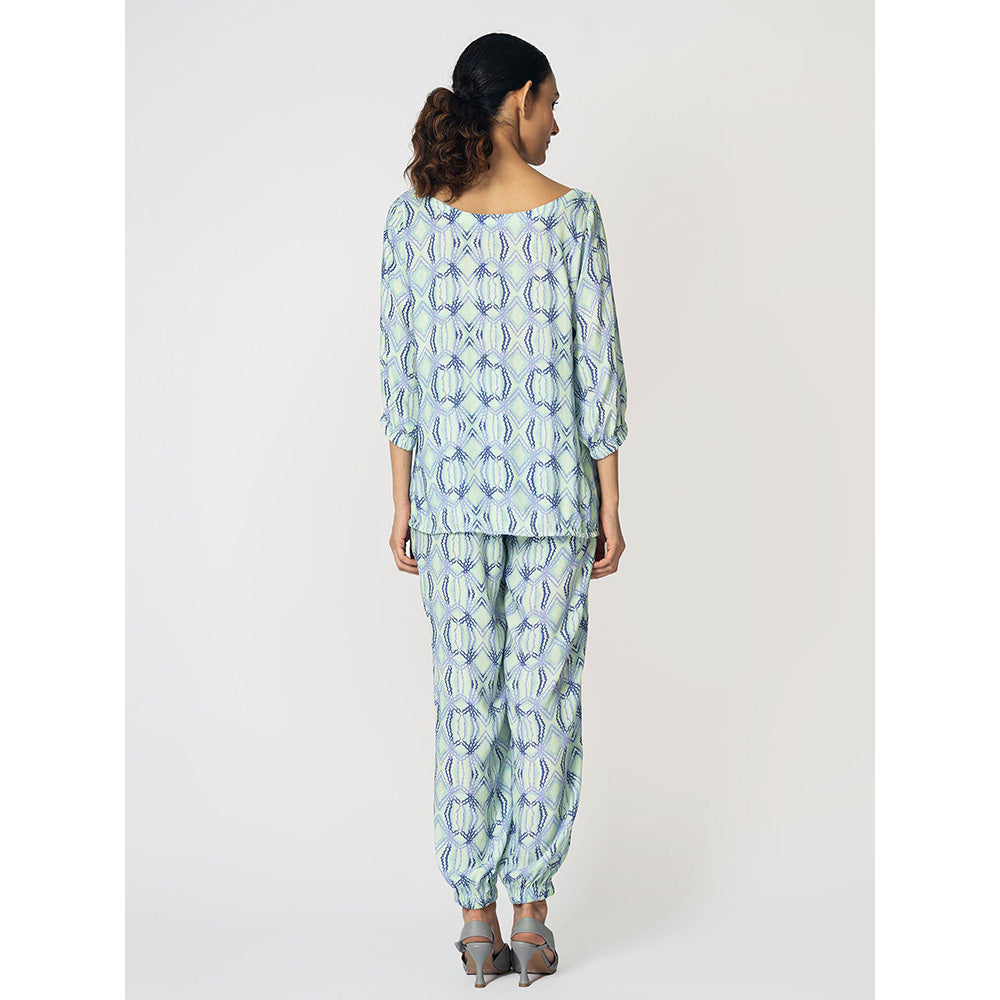 Klad Rhombus Printed Round Neck Top