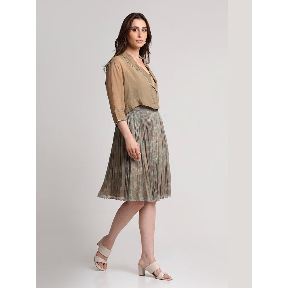 KOSWI Beige Tone Crop Shirt
