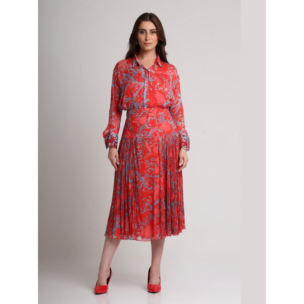 KOSWI Women Red Viscose Abstract Printed Shirt with Skirt