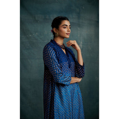 Krishna Mehta Blue Shaded Overlap Block Print V Neck Kurta and Pant (Set of 2)
