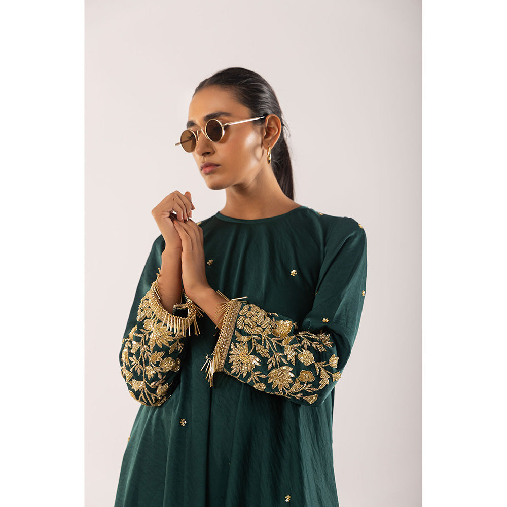 Kriti Bapna Green Zari Faired Kurta And Pant (Set of 2)