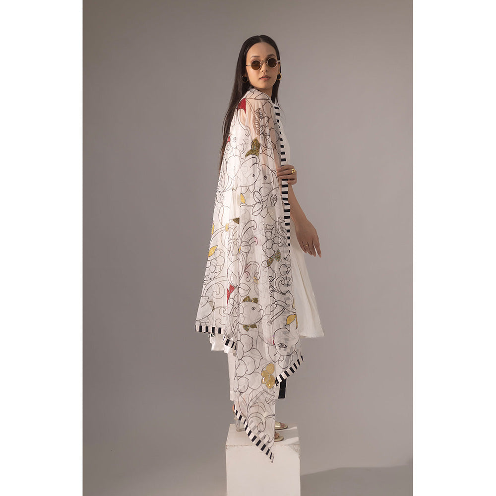 Kriti Bapna White Pleated Hand Painted Kurta with Pant and Dupatta (Set of 3)