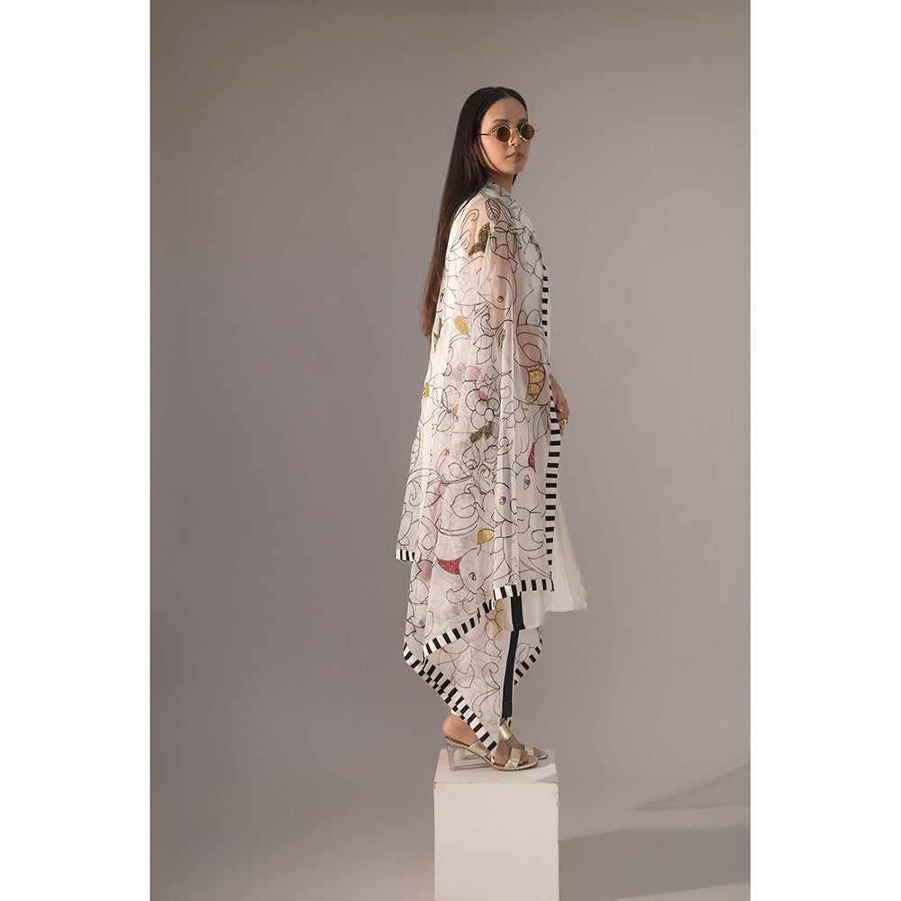 Kriti Bapna White Pleated Hand Painted Kurta with Pant and Dupatta (Set of 3)