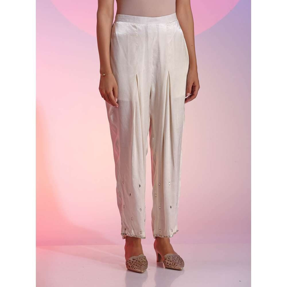 Kudi Pataka Designs Elin White Kurta With Pant & Dupatta (Set of 3)