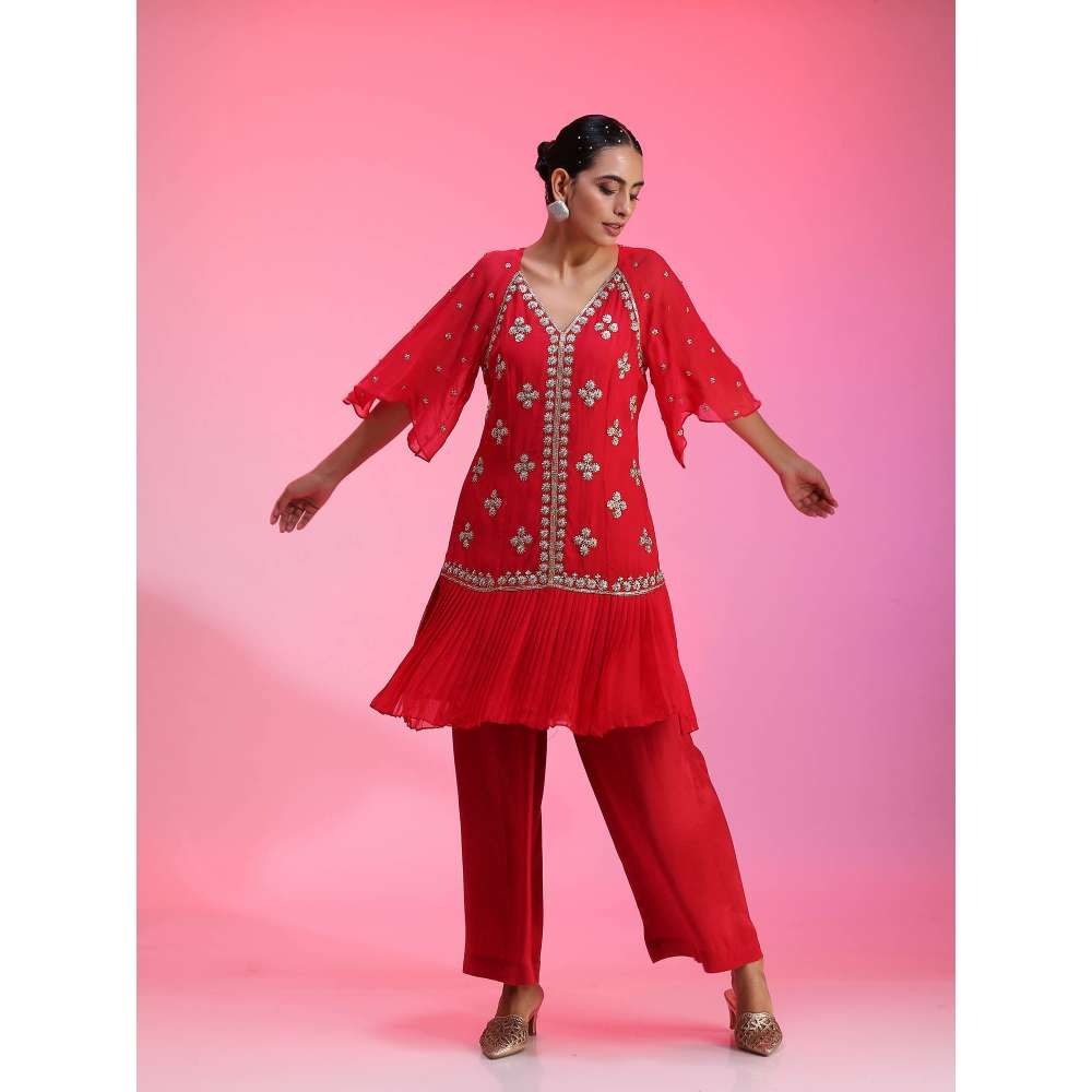 Kudi Pataka Designs Erum-re Red Kurta With Slip & Pant (Set of 3)
