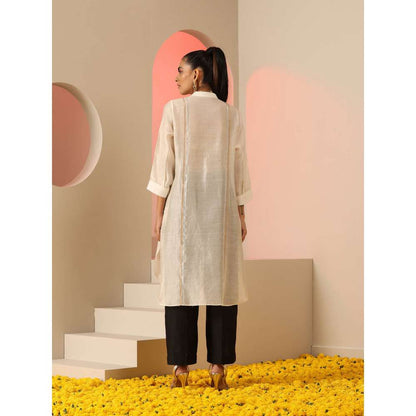 Kudi Pataka Designs Karishma White Kurta With Pant (Set of 2)