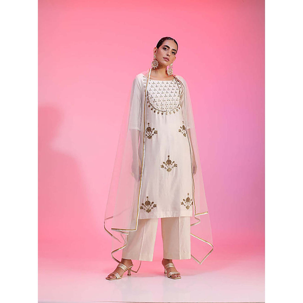 Kudi Pataka Designs Begam/Iv Kurta with Pant and Dupatta