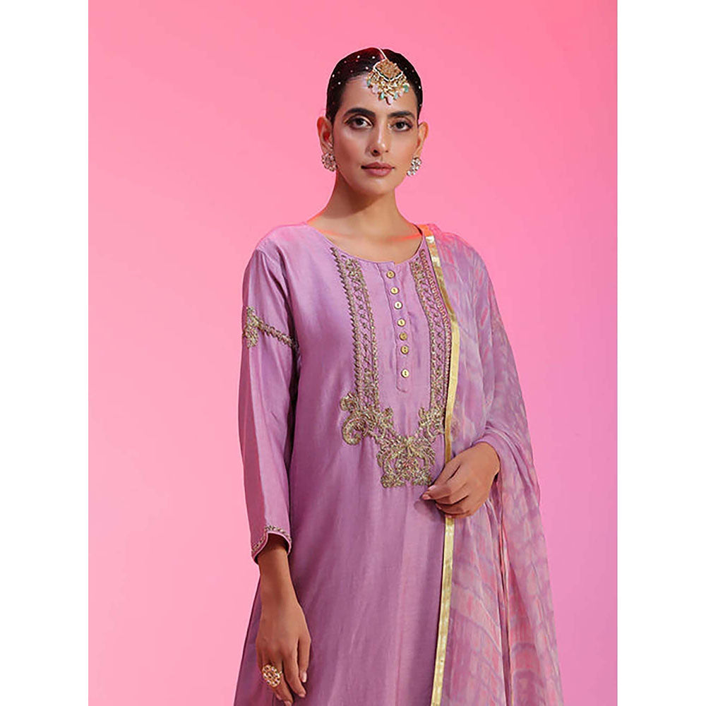 Kudi Pataka Designs Lajjo/Li Kurta with Churidar and Dupatta