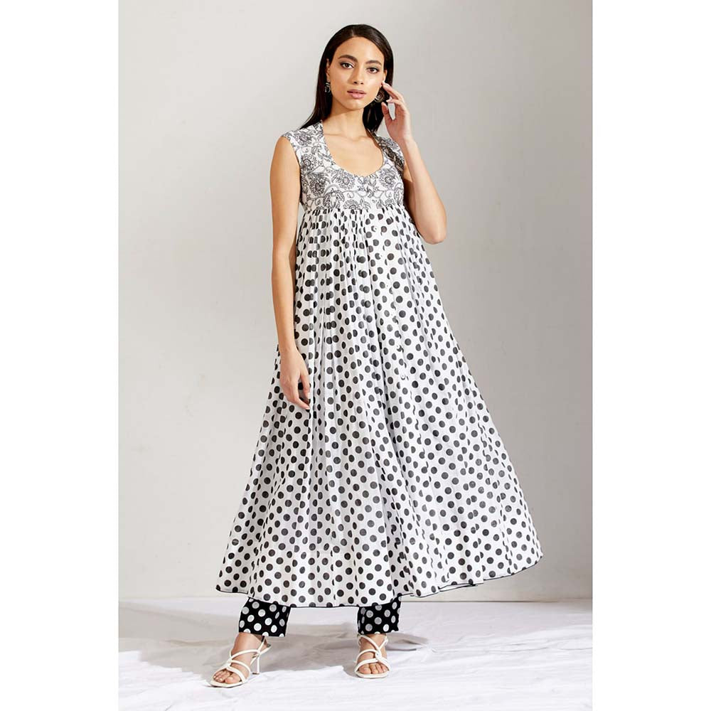 Label Earthen Women White Polka Dots Anarkali Kurta with Pant (Set of 2)