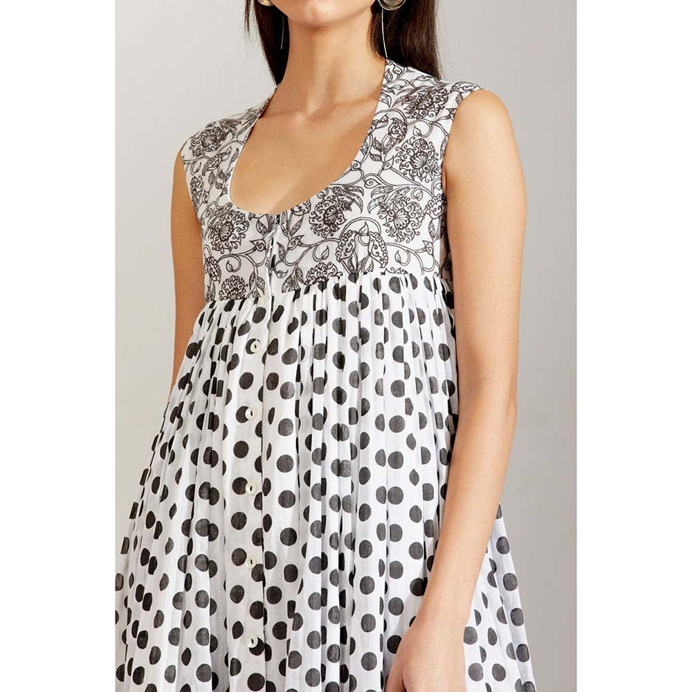 Label Earthen Women White Polka Dots Anarkali Kurta with Pant (Set of 2)