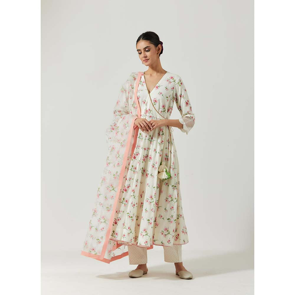Label Earthen Women White Floral Angarkha Kurta with Pant & Dupatta (Set of 3)