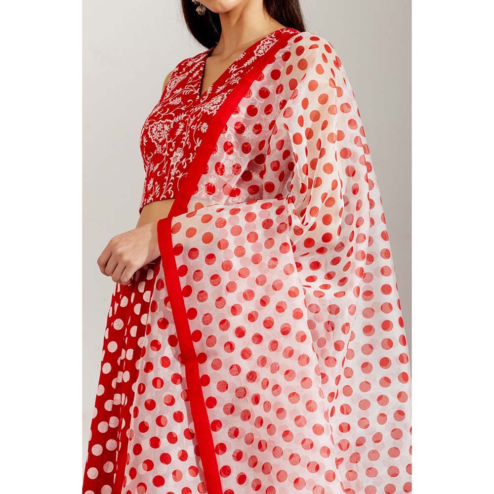 Label Earthen Women Red Floral Lehenga with Choli & Dupatta (Set of 3)