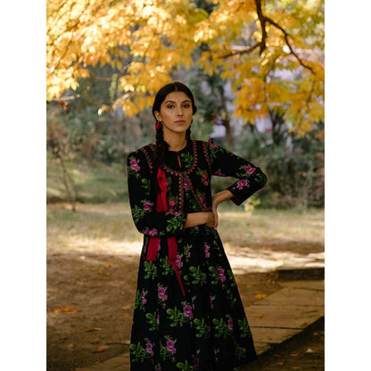 Label Earthen Women Black Floral Jacket