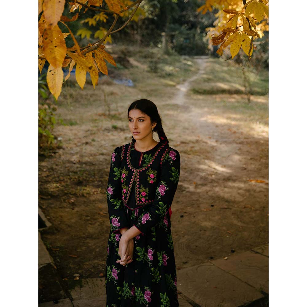 Label Earthen Women Black Floral Jacket