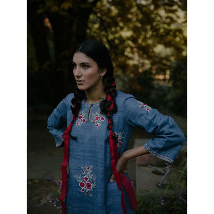 Label Earthen Women Blue Floral Kurta with Pant (Set of 2)