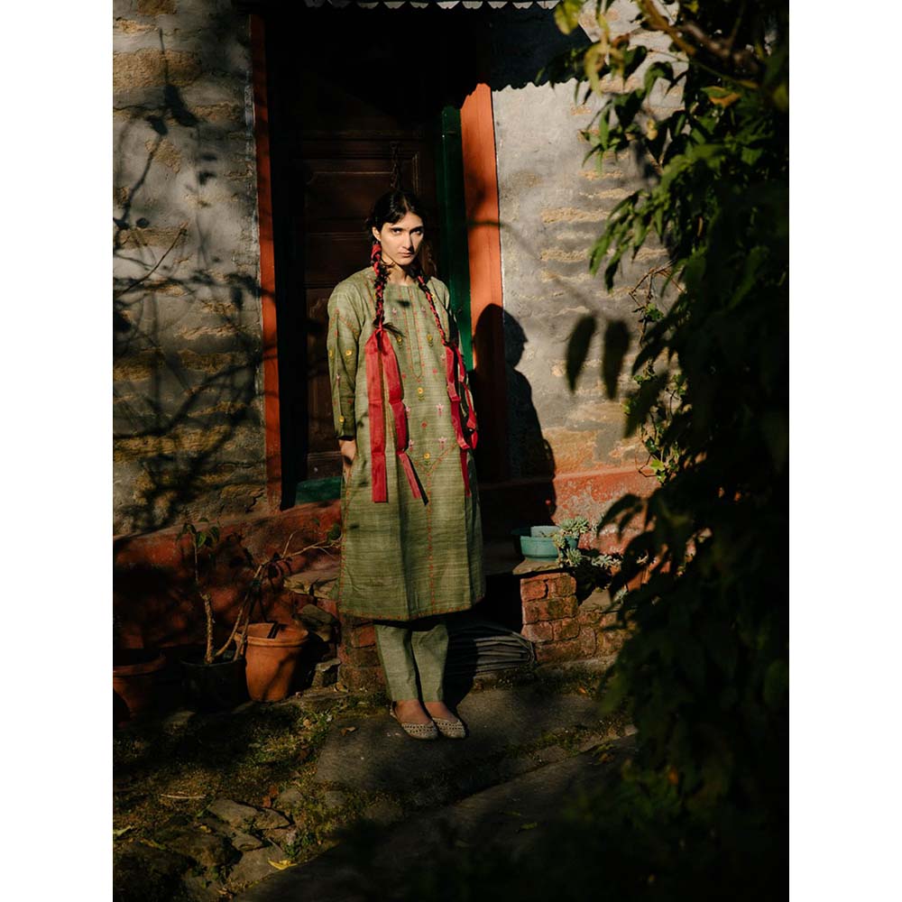 Label Earthen Women Olive Floral Kurta with Pant (Set of 2)