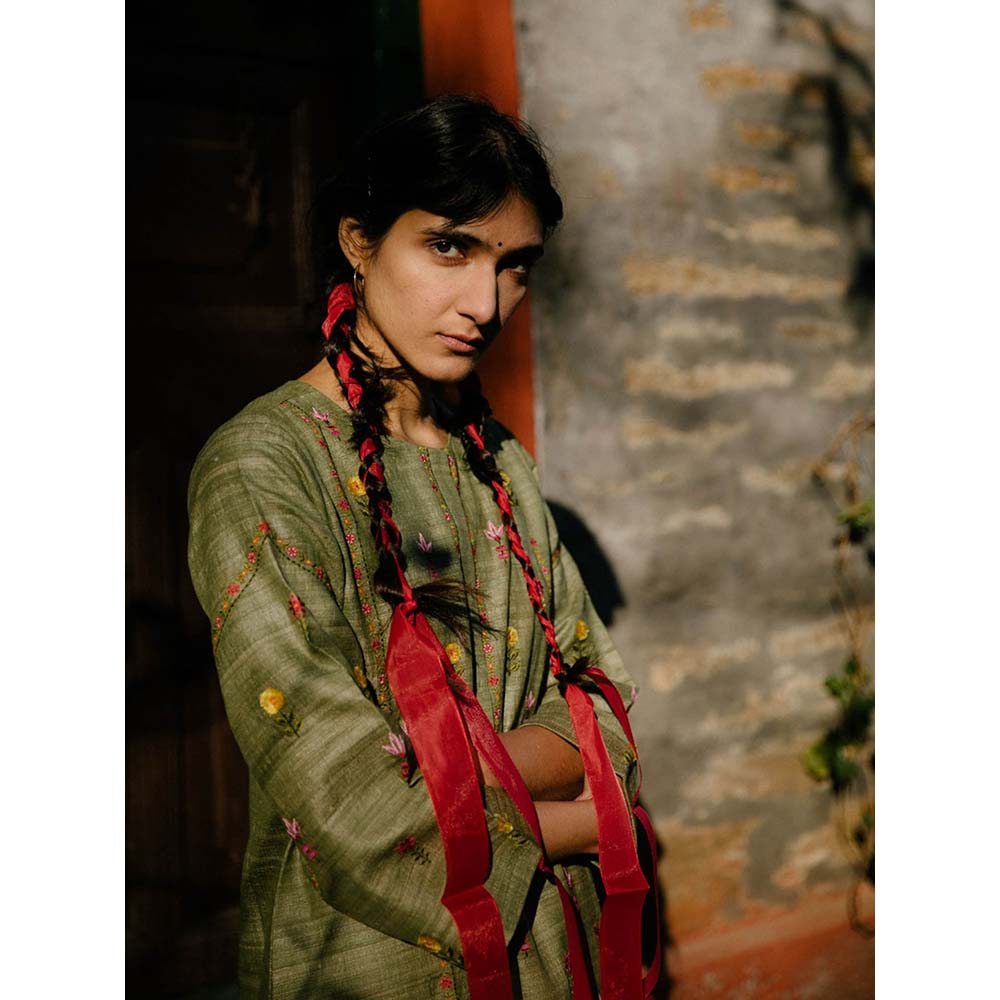 Label Earthen Women Olive Floral Kurta with Pant (Set of 2)