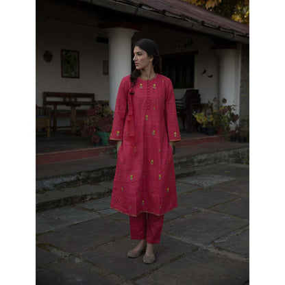Label Earthen Women Pink Floral Kurta with Pant (Set of 2)