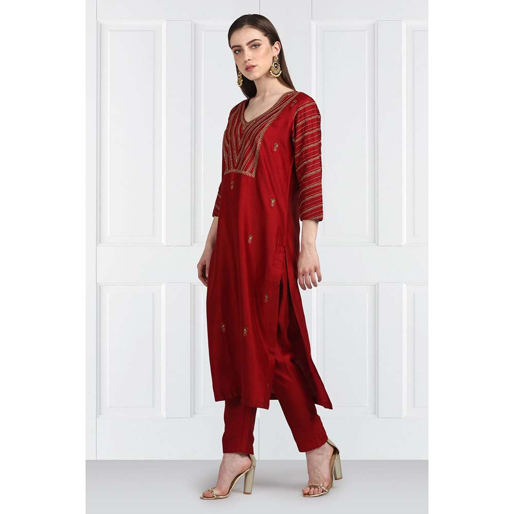 Label Earthen Women Maroon Embroidered Kurta with Pant & Dupatta (Set of 3)