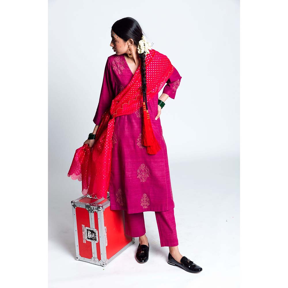 Label Earthen Women Pink Embroidered Kurta with Pant & Dupatta (Set of 3)