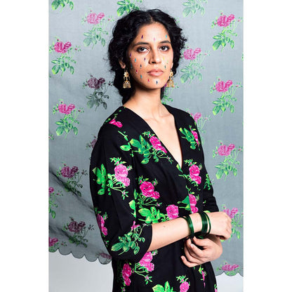 Label Earthen Women Black Floral Kurta with Pant & Dupatta (Set of 3)