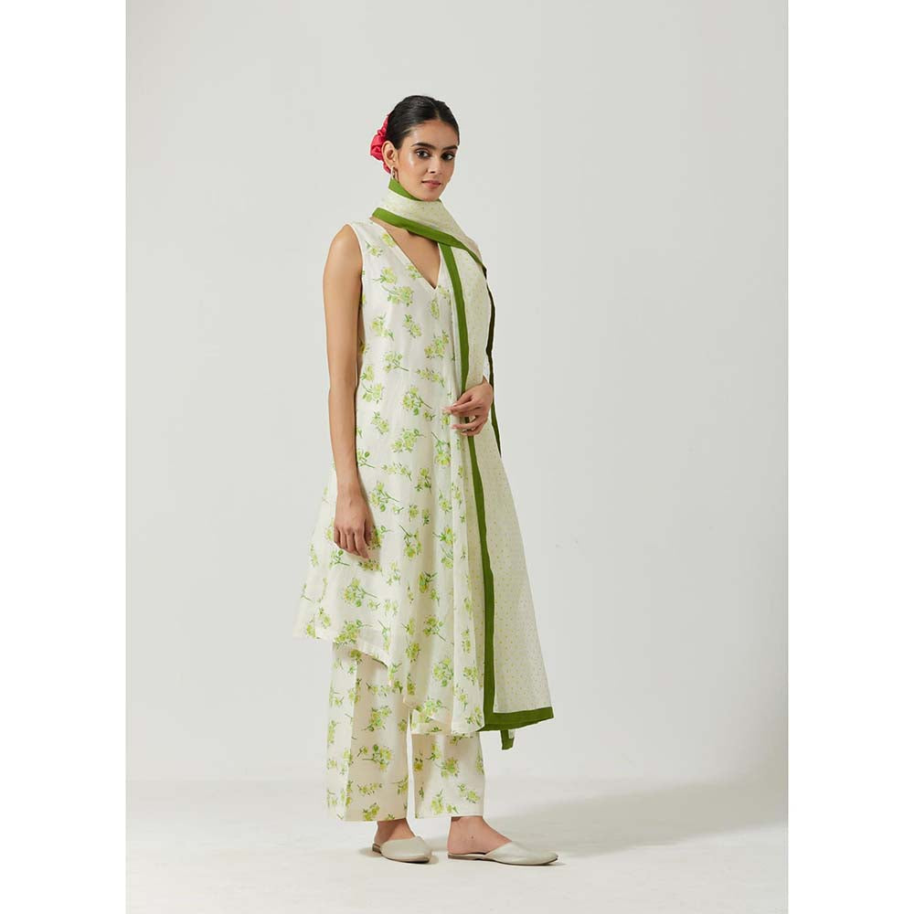 Label Earthen Women White Floral Kurta with Palazzo & Dupatta (Set of 3)