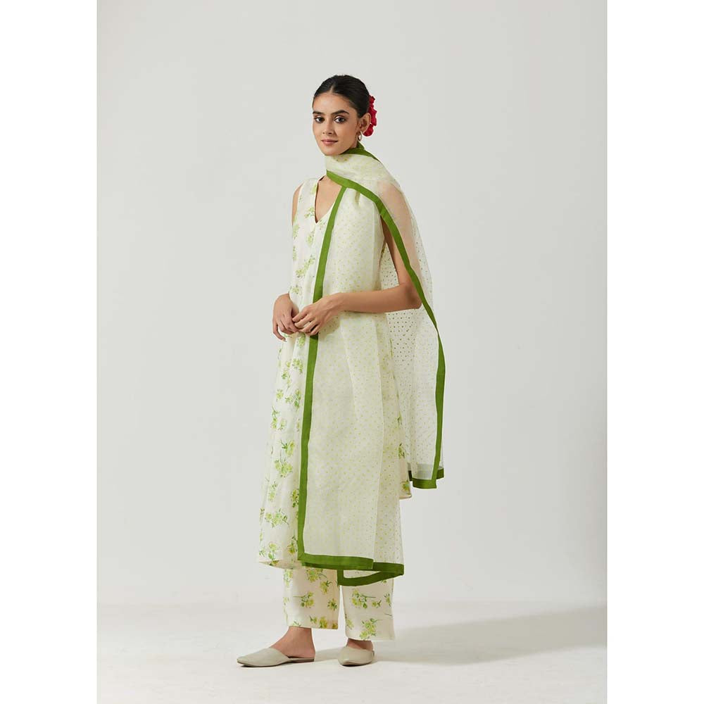 Label Earthen Women White Floral Kurta with Palazzo & Dupatta (Set of 3)