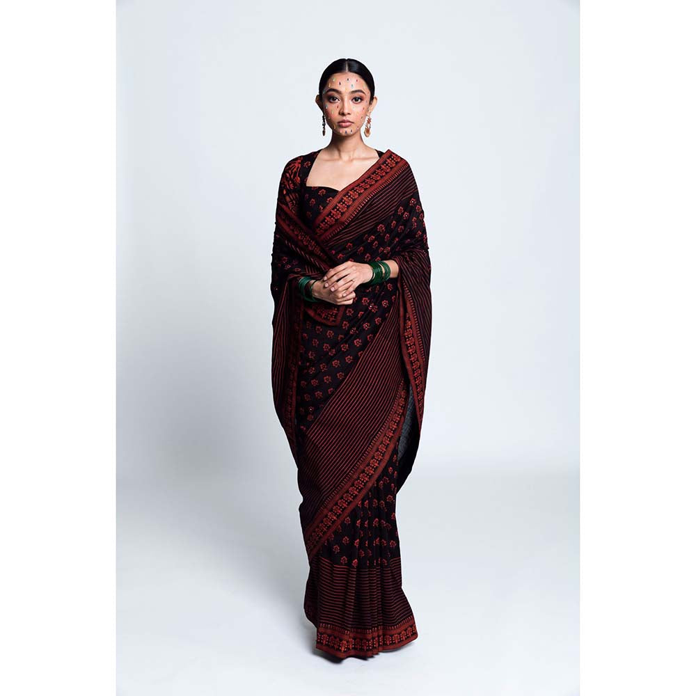Label Earthen Women Black Floral Saree with Stitched Blouse