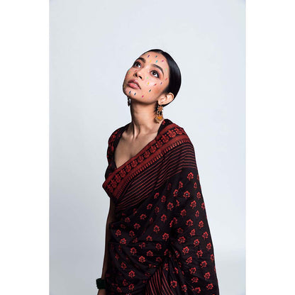 Label Earthen Women Black Floral Saree with Stitched Blouse