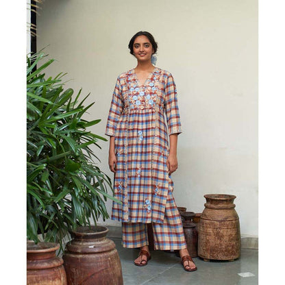 Label Earthen Asmani Jugnu Phool Checked Embroidered Kurta Pant with Dupatta (Set of 3)