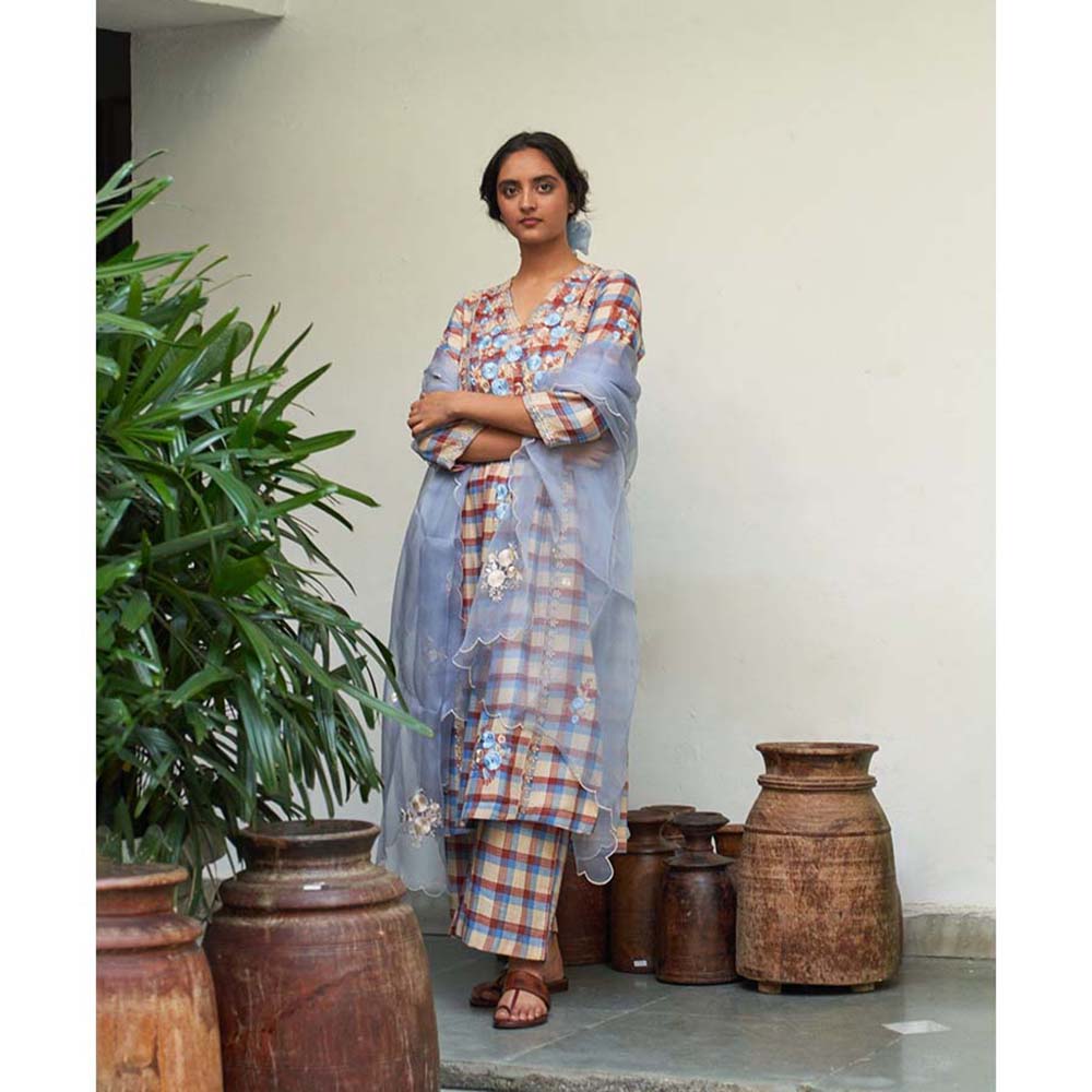 Label Earthen Asmani Jugnu Phool Checked Embroidered Kurta Pant with Dupatta (Set of 3)