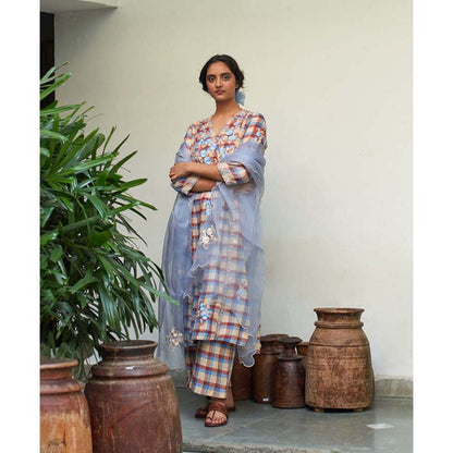 Label Earthen Asmani Jugnu Phool Checked Embroidered Kurta Pant with Dupatta (Set of 3)