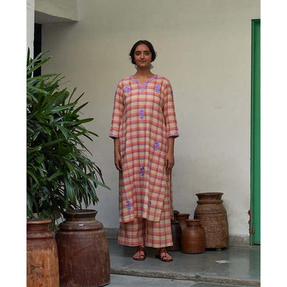 Label Earthen Gulabi Champai Phool Checked Embroidered Kurta Pant with Dupatta (Set of 3)