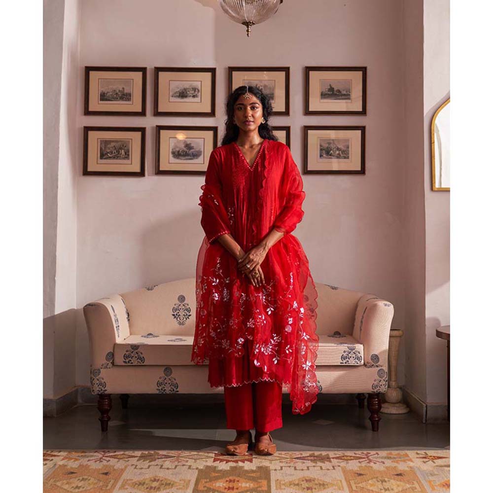 Label Earthen Khushboo Kurta with Pant with Dupatta (Set of 3)