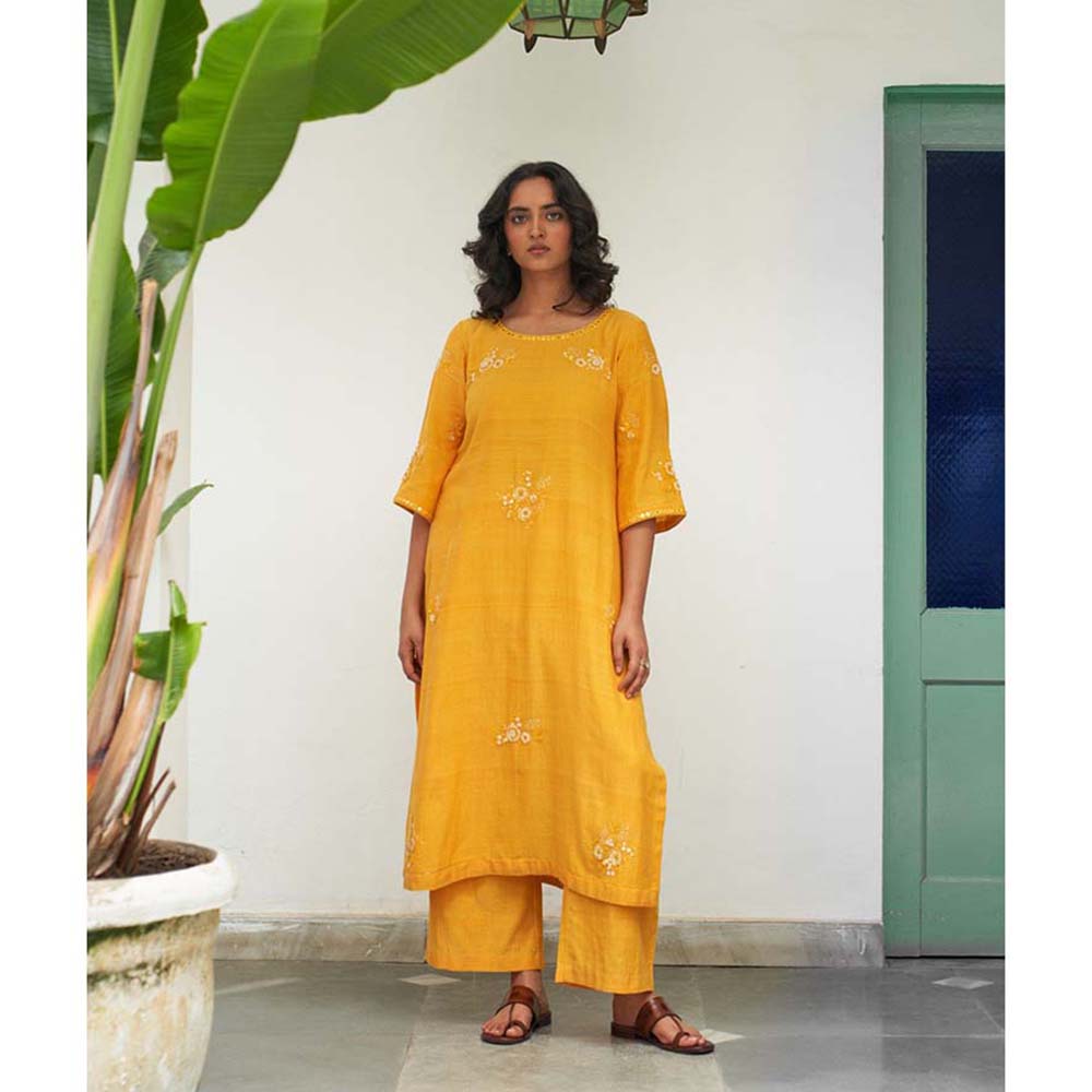 Label Earthen Gul Genda Embroidered Kurta Pant with Dupatta (Set of 3)