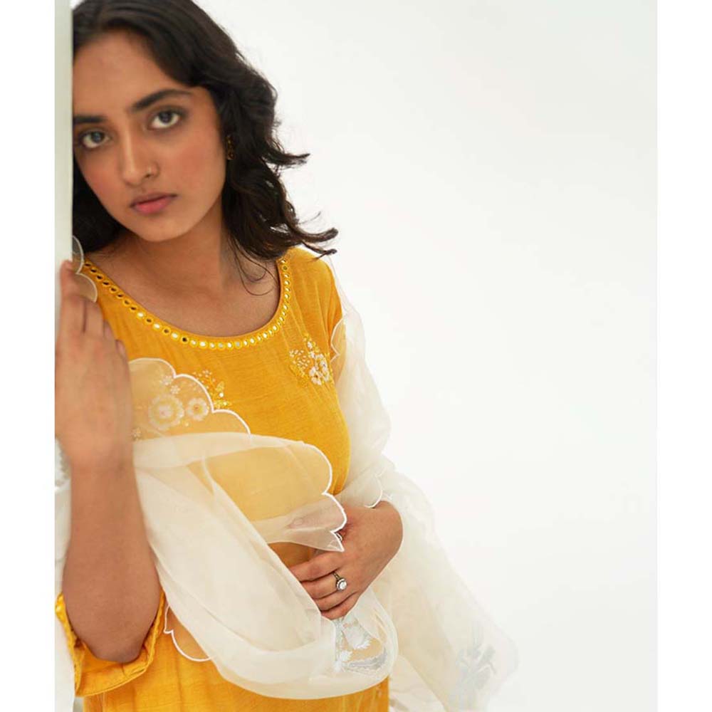 Label Earthen Gul Genda Embroidered Kurta Pant with Dupatta (Set of 3)