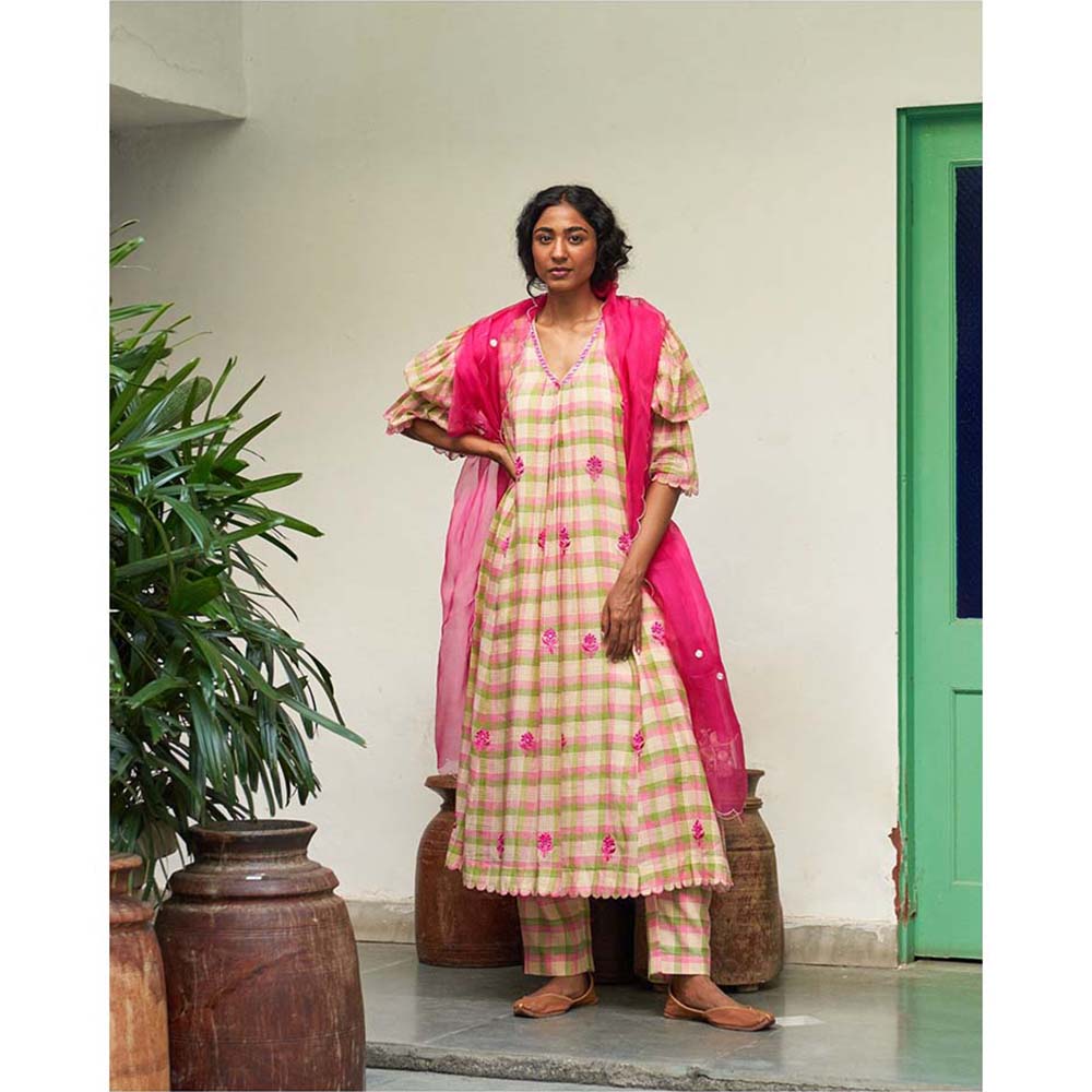 Label Earthen Gul Mehndi Checked Kurta Pant with Dupatta (Set of 3)