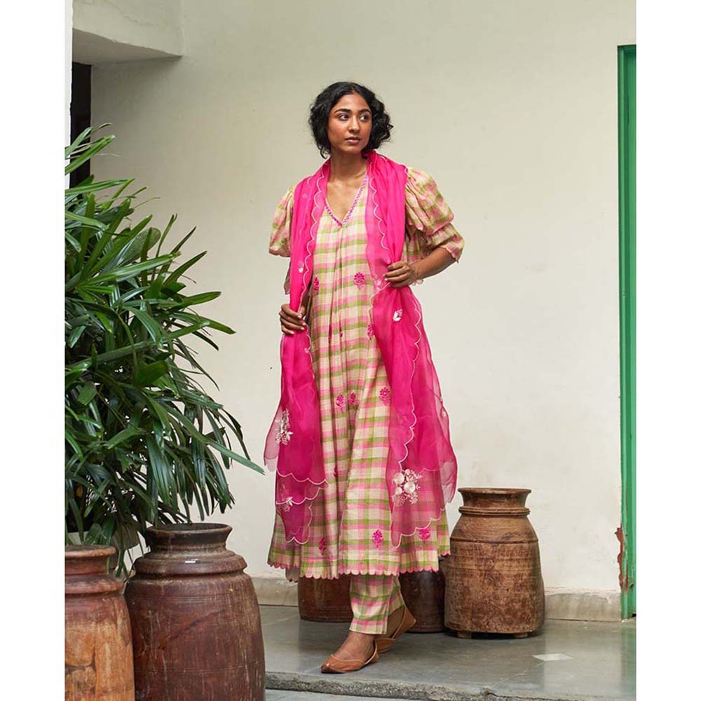 Label Earthen Gul Mehndi Checked Kurta Pant with Dupatta (Set of 3)