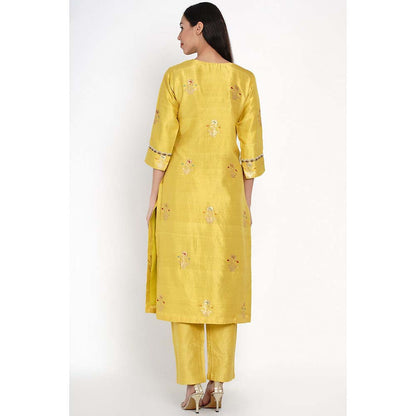 Label Earthen Peetambari Zarad Zari Embroidered Kurta Pant with Dupatta (Set of 3)