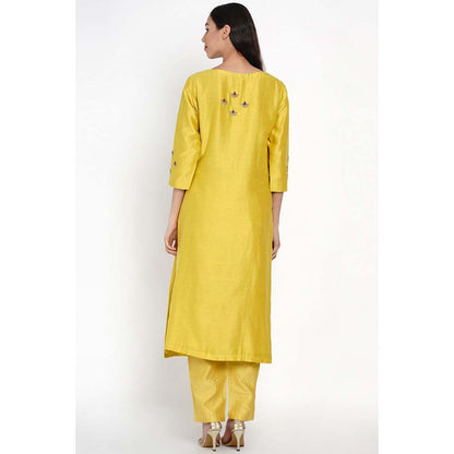 Label Earthen Yellow Chanderi Silk Kurta with Silk Pant & Dupatta (Set of 3)