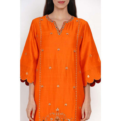 Label Earthen Kesari Zari Buti Kurta Pant with Dupatta (Set of 3)