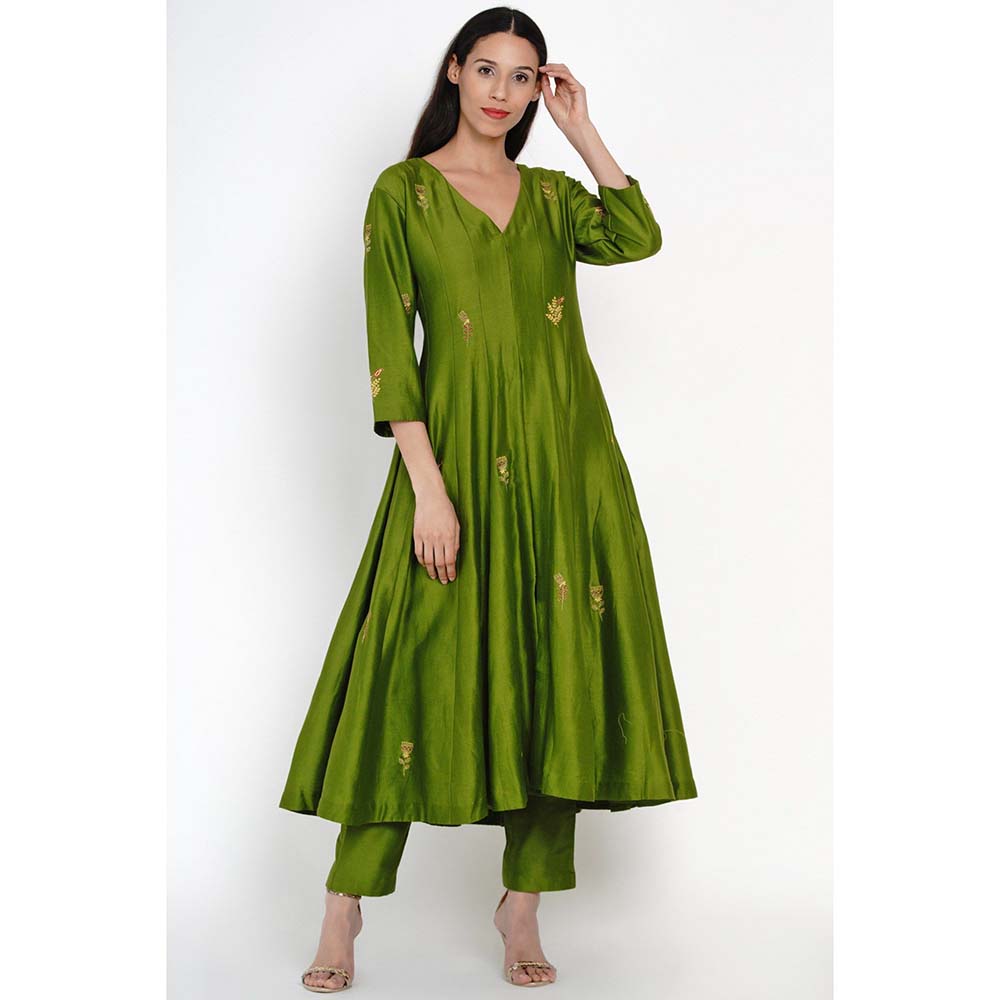 Label Earthen Kastoori Kali Silk Embroidered Kurta with Pant (Set of 2)