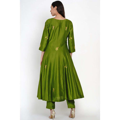 Label Earthen Kastoori Kali Silk Embroidered Kurta with Pant (Set of 2)