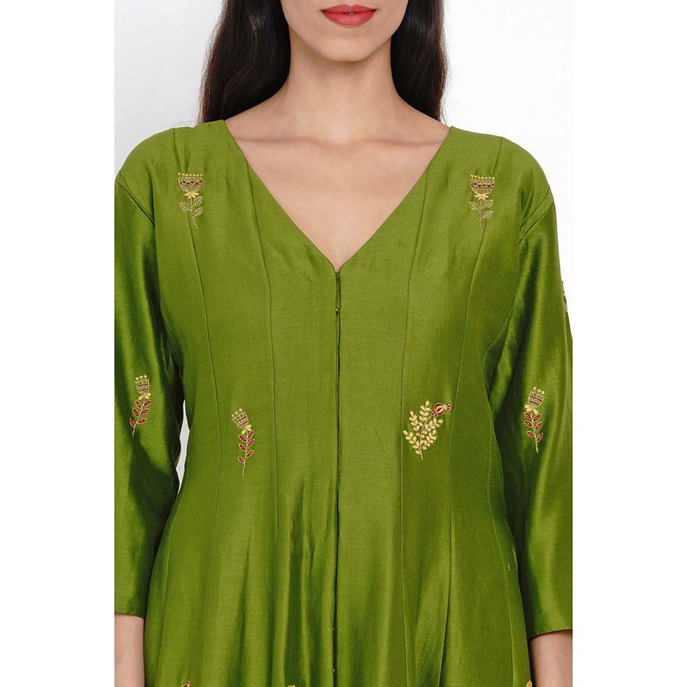 Label Earthen Kastoori Kali Silk Embroidered Kurta with Pant (Set of 2)