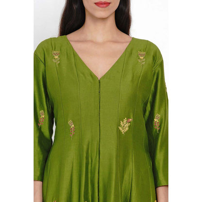Label Earthen Kastoori Kali Silk Embroidered Kurta with Pant (Set of 2)