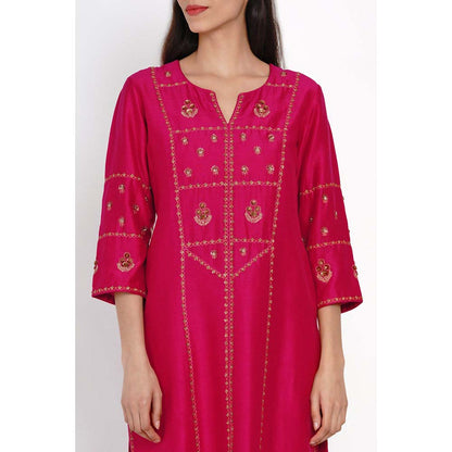 Label Earthen Ratna Gulab Silk Kurta with Pant (Set of 2)